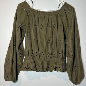 ✨2/$10✨ H&M Olive Green Off Shoulder (optional) peasant blouse